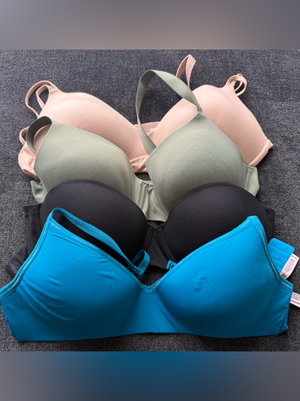 Lot of Multiples Smooth T-Shirt Bras